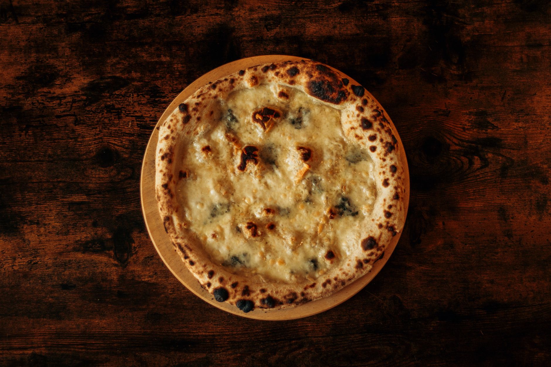 Dört Peynirli Pizza